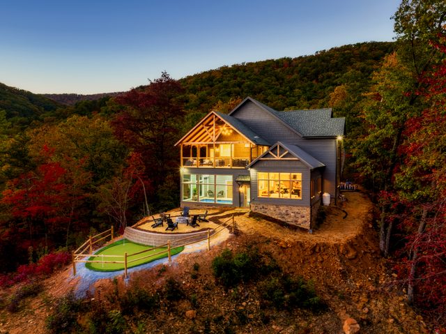 Songbird at the Summit — Sevier, TN