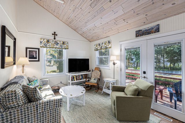 Top Tier; Charlevoix House