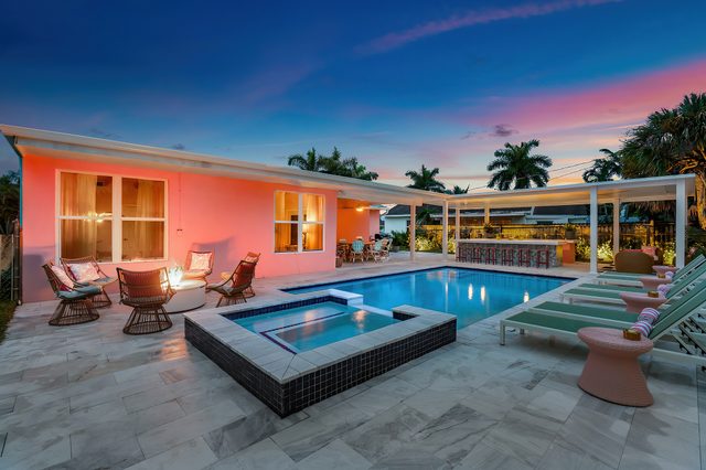 2208 E Pineridge Ct. Delray