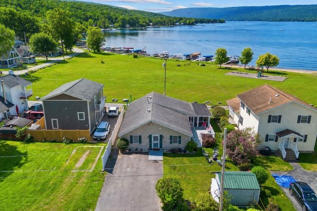 Curt Honeoye (Ontario)