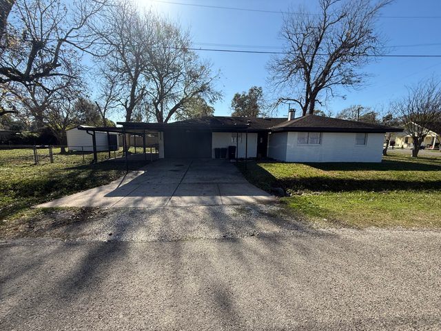 1135 Jackson — Port Neches, TX