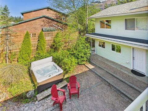 3294 PIONEER AVE — Juneau, AK