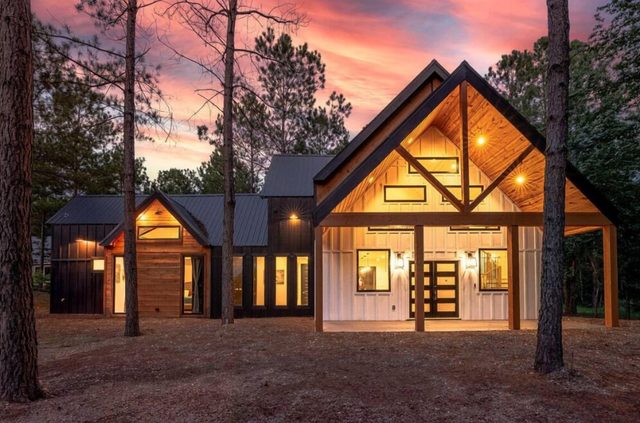 Loft in the Moment — Broken Bow, OK