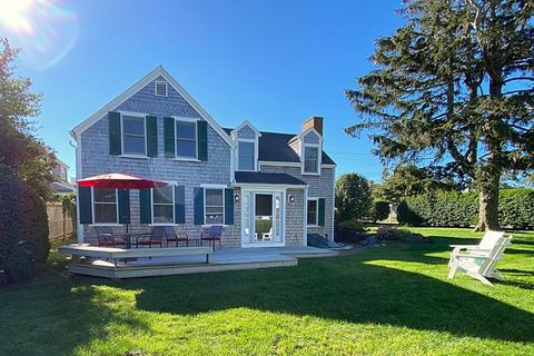 Little Cozy Beach House — Hyannis Port, MA
