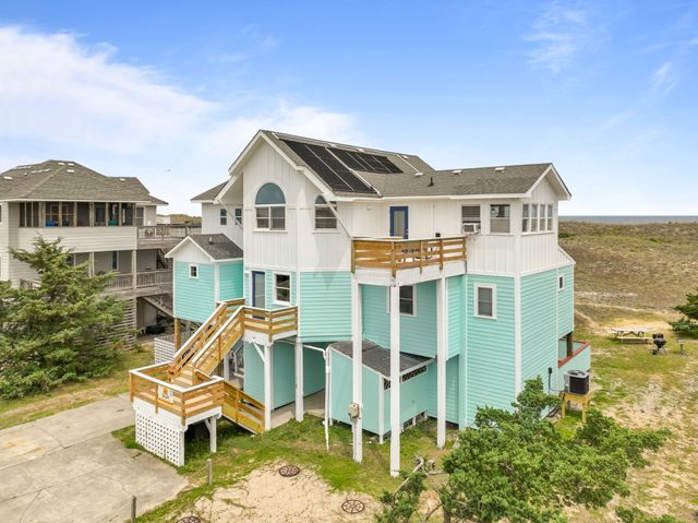 Looney Dunes — Waves, NC