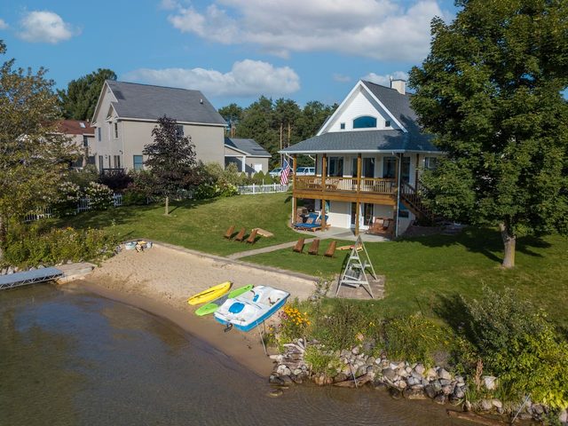 Windover Lake Retreat — Lake, MI