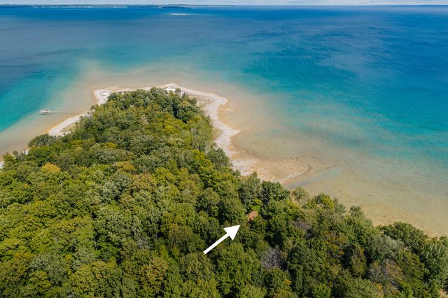 East Beach Cottage — Omena, MI