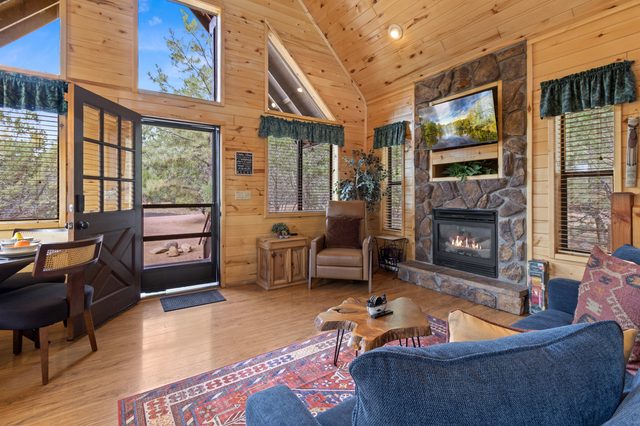 MRC_Bears Den — Overgaard, AZ