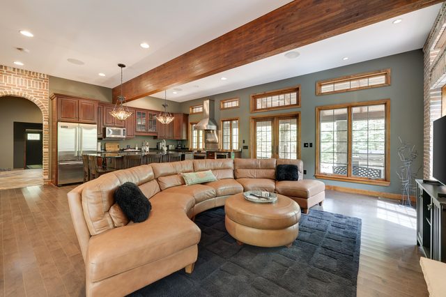 Boulder Lodge in ♥ of Poconos ~Game Room~ Hot Tub~Golf Cart — Harmony, PA