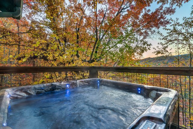 Hatcher Top Hideout — Sevierville, TN