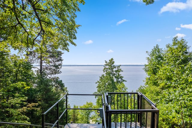 Eagleview Cabin