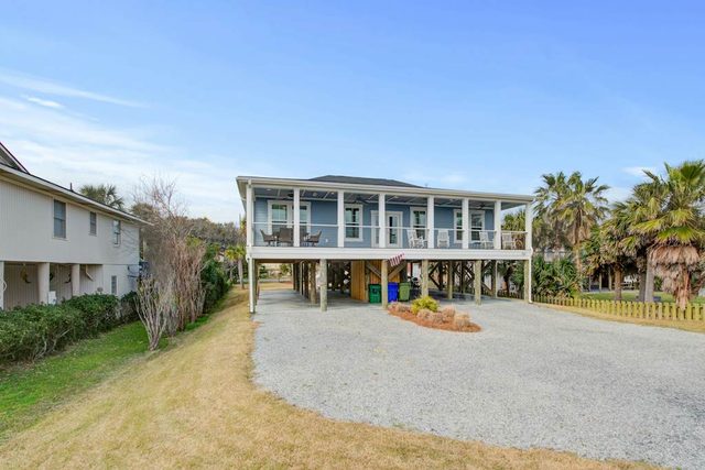 Beautiful ocean view home w/ free WiFi is just across the street from the beach