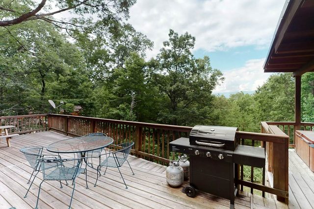 Vibrant Cabin, Sleeps 8・Games・Hot Tub・Home Theater