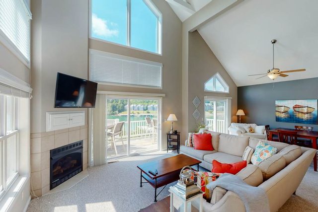 Norris Lake Family Retreat・Shared Pool・Grill・Views