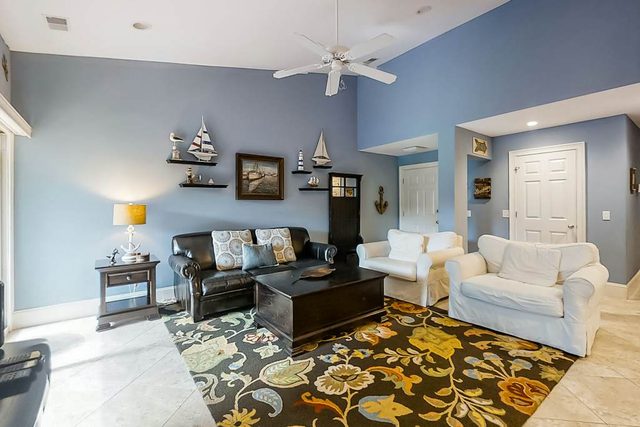 Nautical condo with a balcony, & AC - close to pickleball and tennis courts