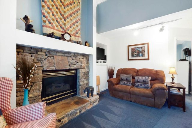 Pigeon Forge Cabin Stay, Hot Tub, Near Dollywood