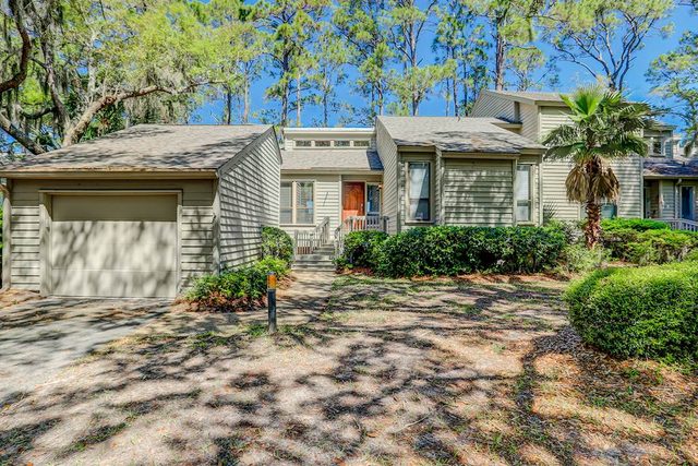 Exceptional Vacation Home with Community Pool and Tennis