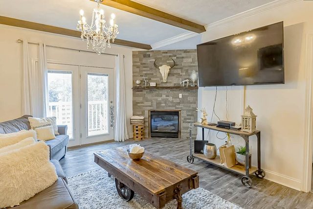 Elegant Condo, Sleep 8・Outdoor Pool・Prime location
