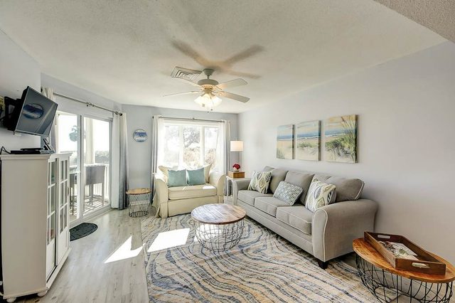 1st-floor condo with beach access, patio, & outdoor pool - snowbirds welcome
