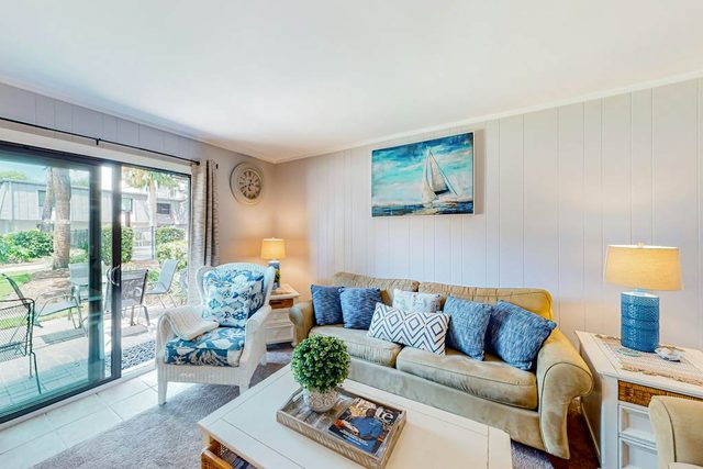 Sunny Ocean Club Condo | Pool & Private Beach Access | Steps to Shore