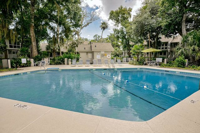 Villa with saltwater pool, golf, firepit, hot tub, & private beach access — Hilton Head Island, SC