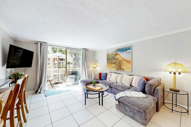 Hilton Head Island condo with water-view patio, pool, & easy beach access