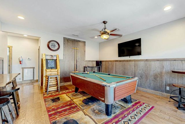 5BR Gatlinburg Cabin | Views • Hot Tub • Game Room