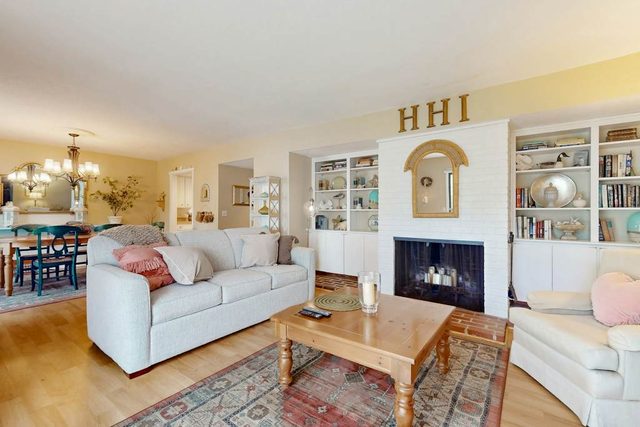 Family-Friendly Condo near the Beach, Patio, & Shared Pool