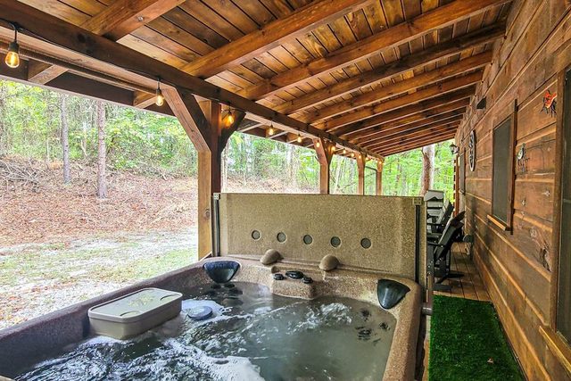 Secluded Smoky Cabin・Hot Tub・Trails・Pool・Grill