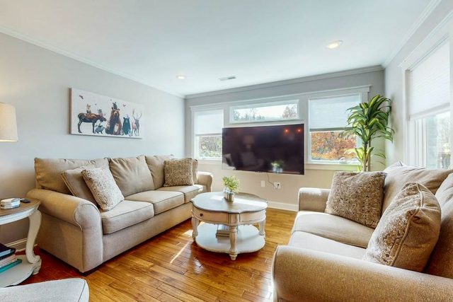 Serene Home, Sleeps 6, Game room, Basketball Hoop