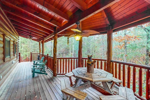 Smokies Cabin Sleeps 10・Hot Tub・Pool Table・Pet Friendly