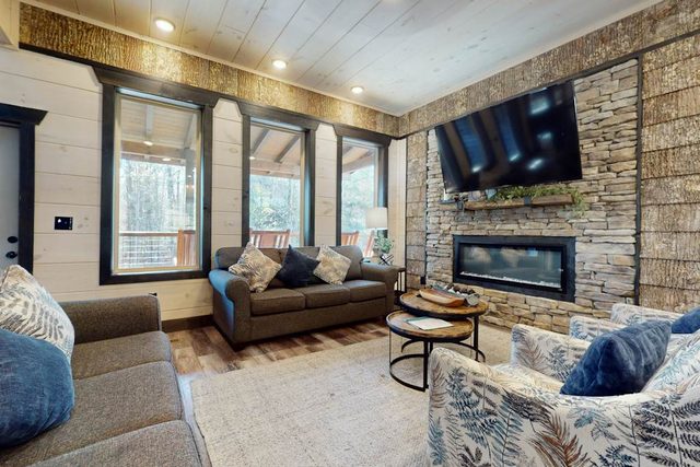Cozy Cabin, Sleep 12, Indoor pool, Theater-Game Room