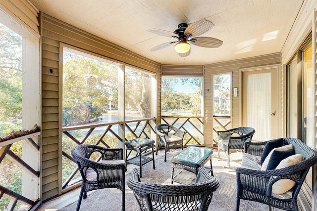 Waterfront Family Retreat with Pond Views - Close to Tennis and Golf - Dogs Welcome