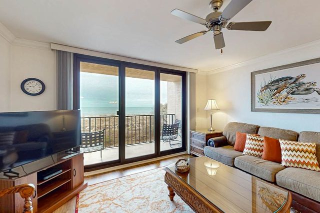 A Relaxing Getaway with Shared Pools and Hot Tub in an Oceanfront Villa