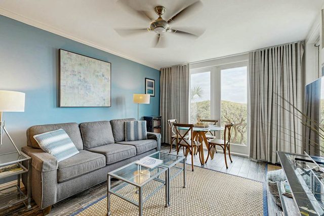 Third floor home with stunning private-deck ocean views - steps from beach — Kiawah Island, SC