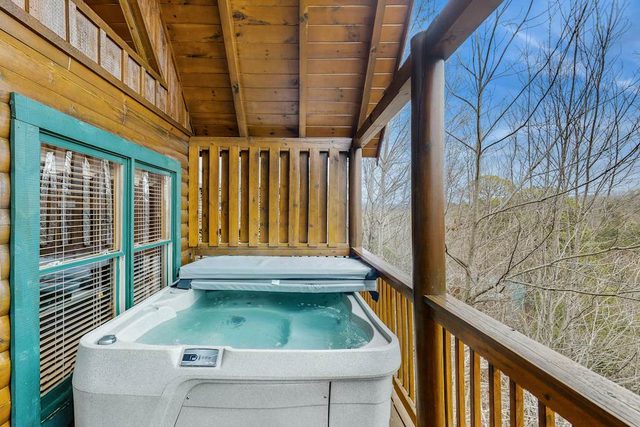 Cozy Retreat N Pigeon Forge・Views・Hot Tub・Pool