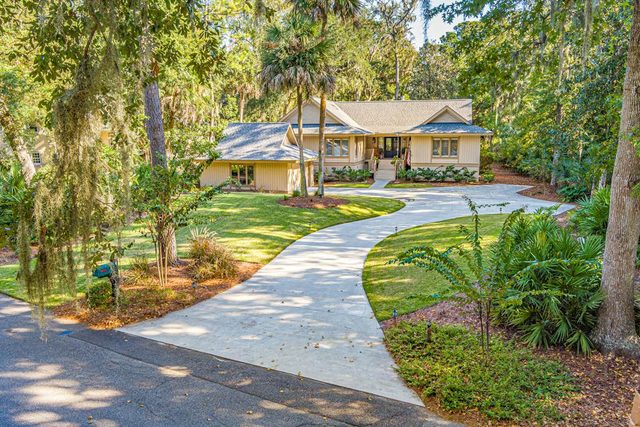 Palmetto Dunes house w/ private pool, shared tennis courts + near beach & golf