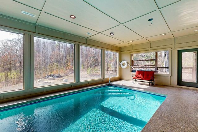 Sevierville Indoor Pool Cabin with Hot Tub Near Pigeon Forge