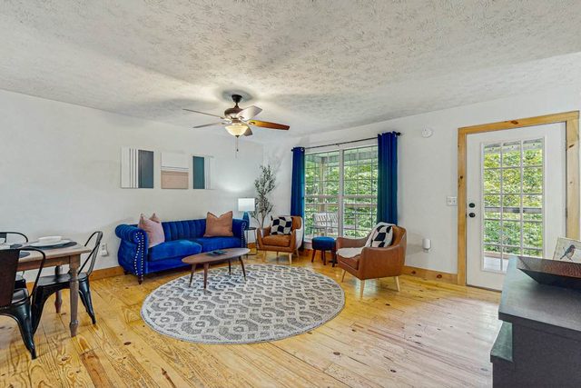 Spacious Deck, Firepit Evening, Hot Tub, Game Room