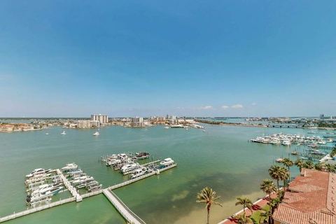 Luxury stunning waterfront condo Central AC pool snowbird friendly