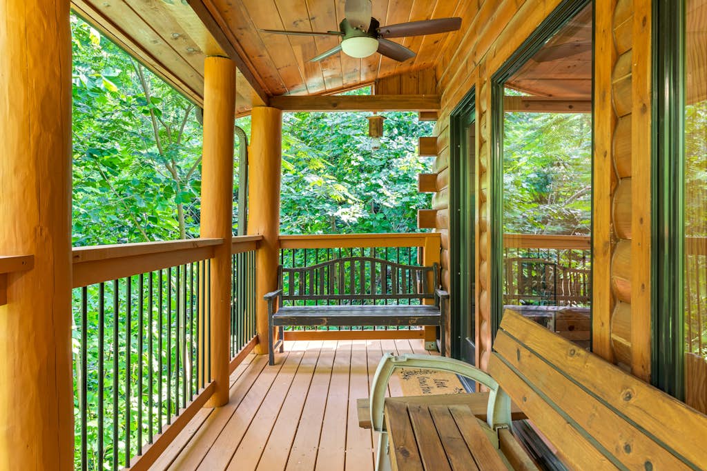 Mtn Wolfs Cabin, Sleeps 8, Ideal Smoky Spot W Views