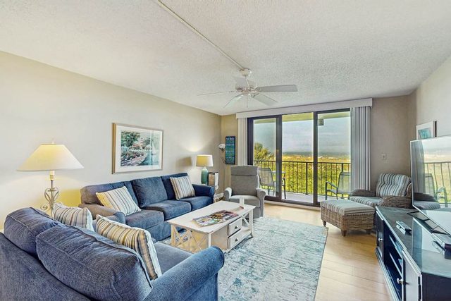 Oceanfront Villa with Ocean Views, Shared Pool/Hot Tub, and Nearby Beach Access