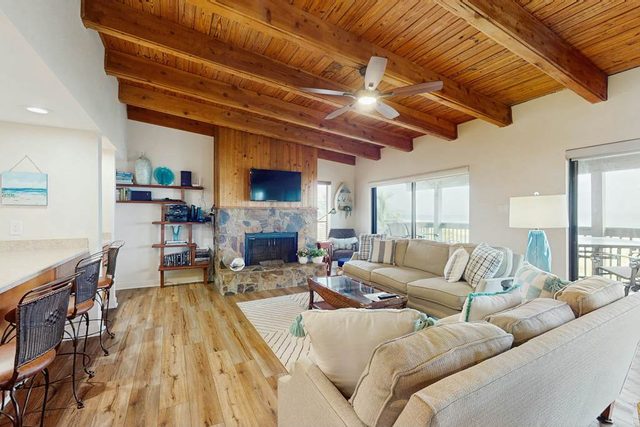 3rd floor beachfront condo with beach access pool Gulf views WD balcony AC