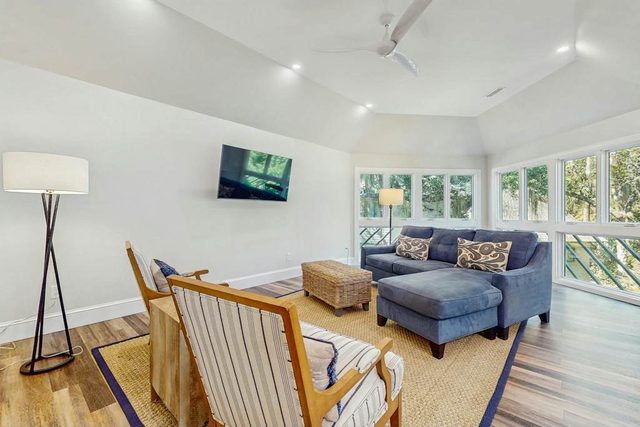 Cozy Kiawah Island villa centrally located near local attractions