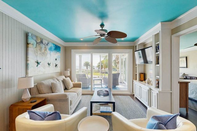 Elegant Ocean View Villa w/Fast WiFi, Shared Pools, Tennis, Golf Courses, & Gym