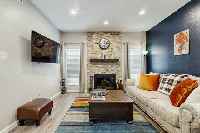 2BR home close to Galleria & NRG