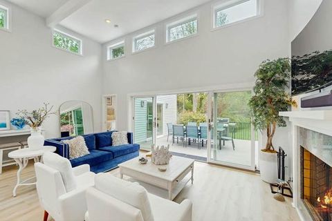 Hampton Retreat - Hot Tub, Pool, and More